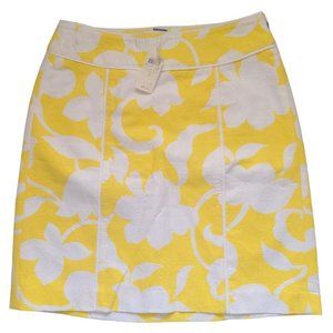 NWT Ann Taylor beautiful yellow floral straight pencil skirt size 2 (S064)